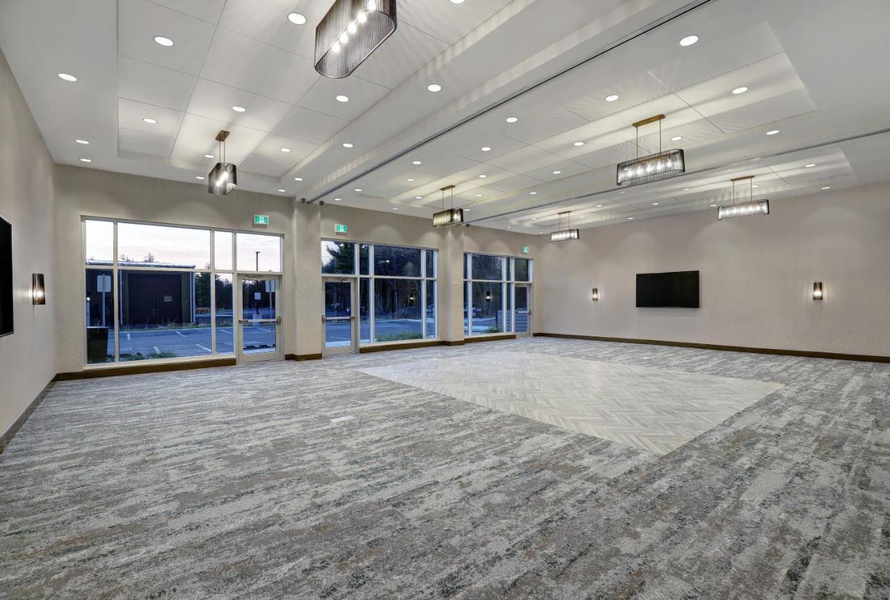 Holiday Inn Express - Kingston West By Ihg Exteriör bild