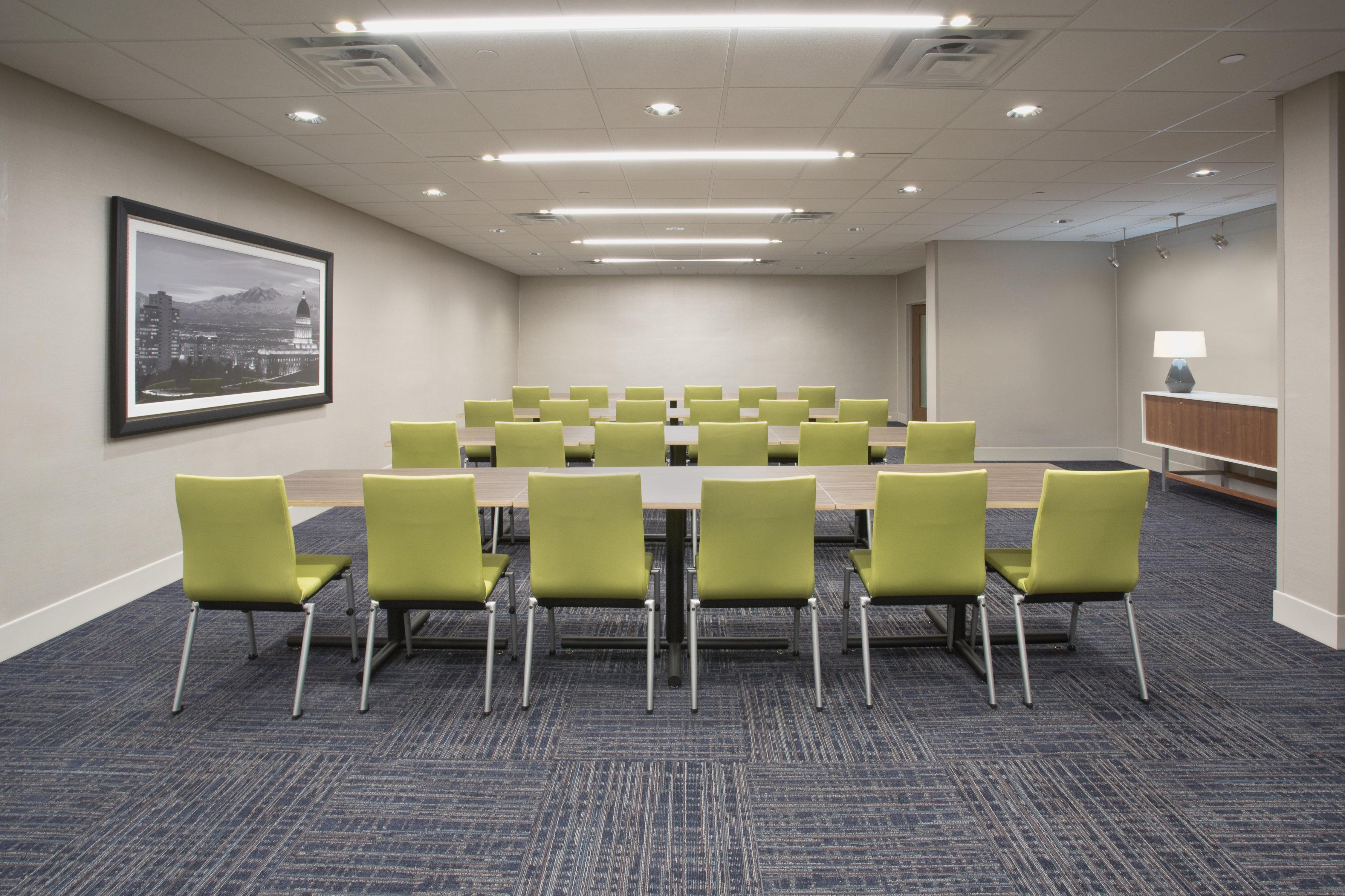 Holiday Inn Express - Kingston West By Ihg Exteriör bild