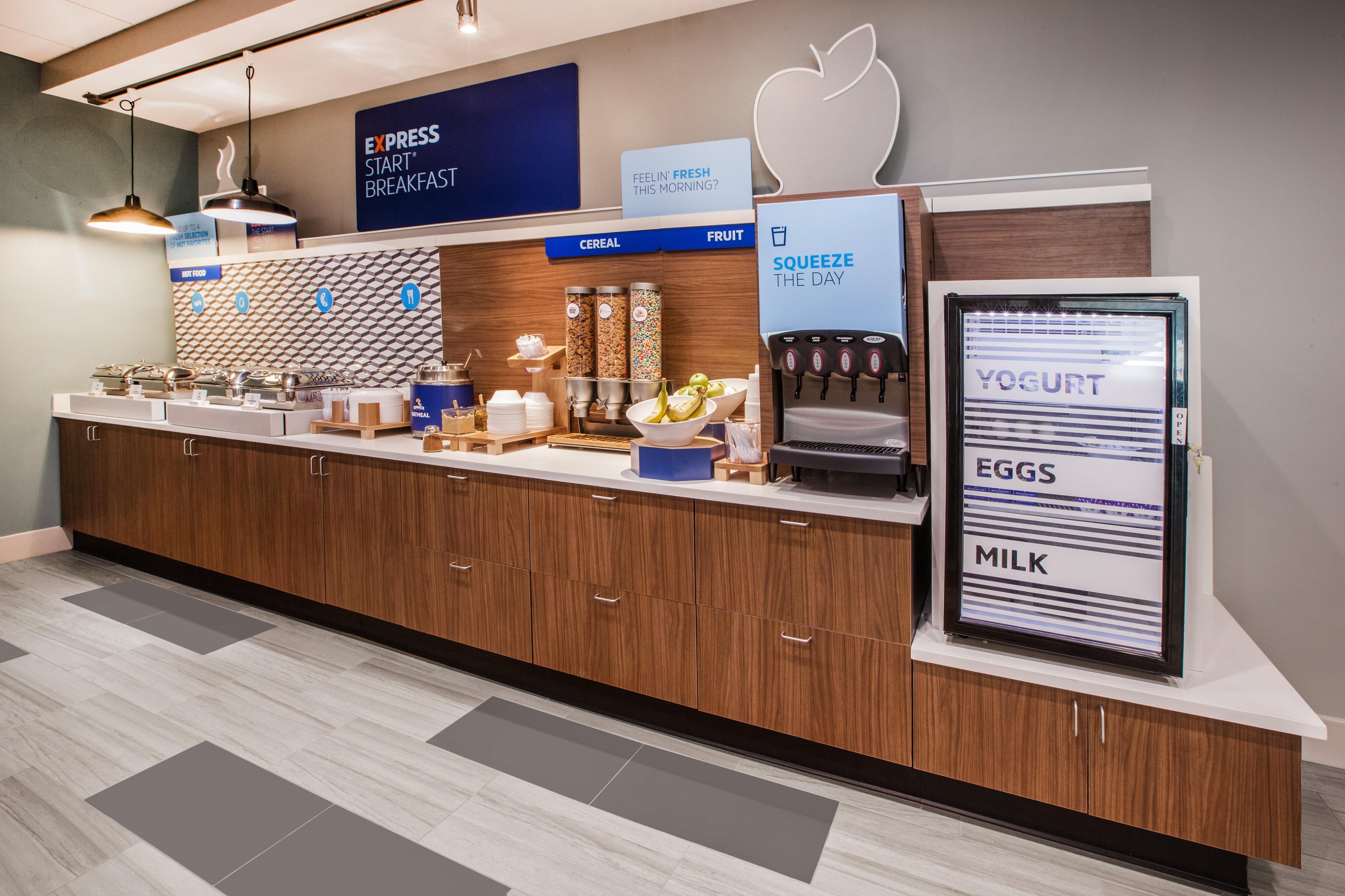 Holiday Inn Express - Kingston West By Ihg Exteriör bild