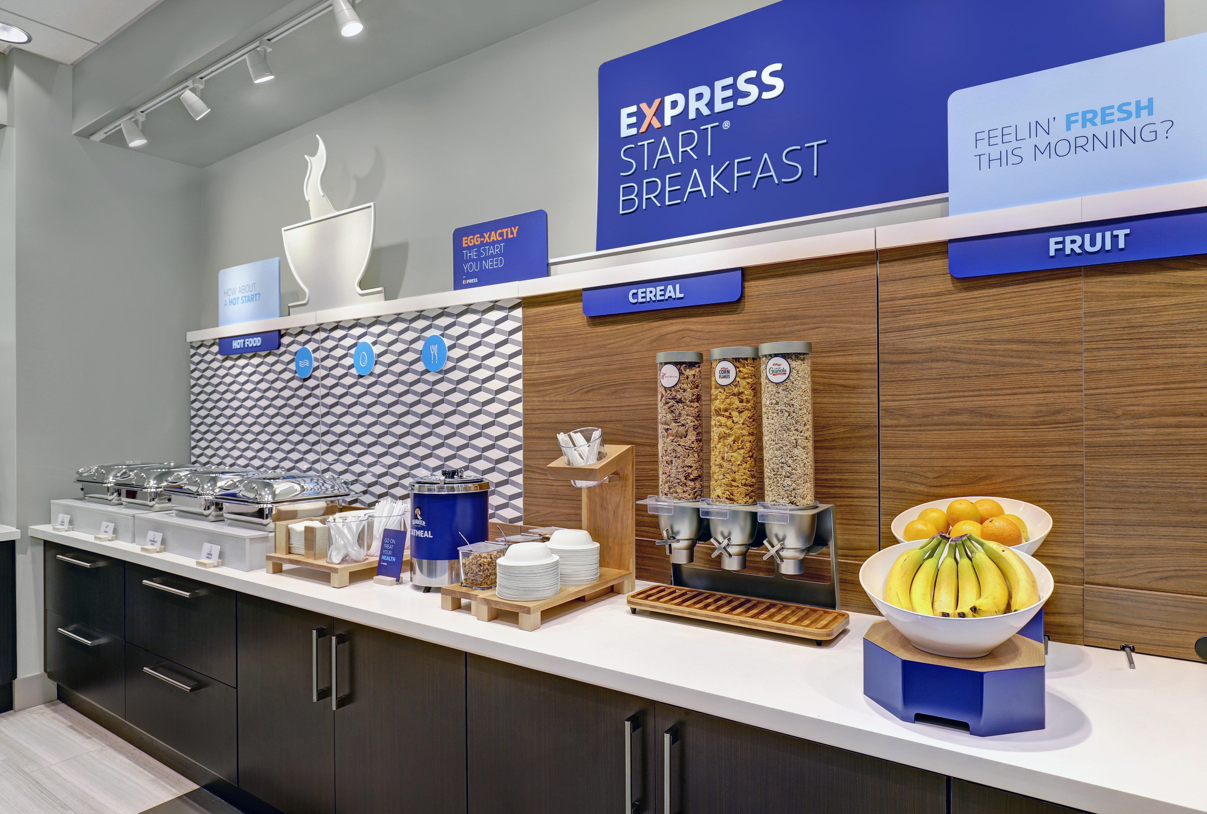 Holiday Inn Express - Kingston West By Ihg Exteriör bild
