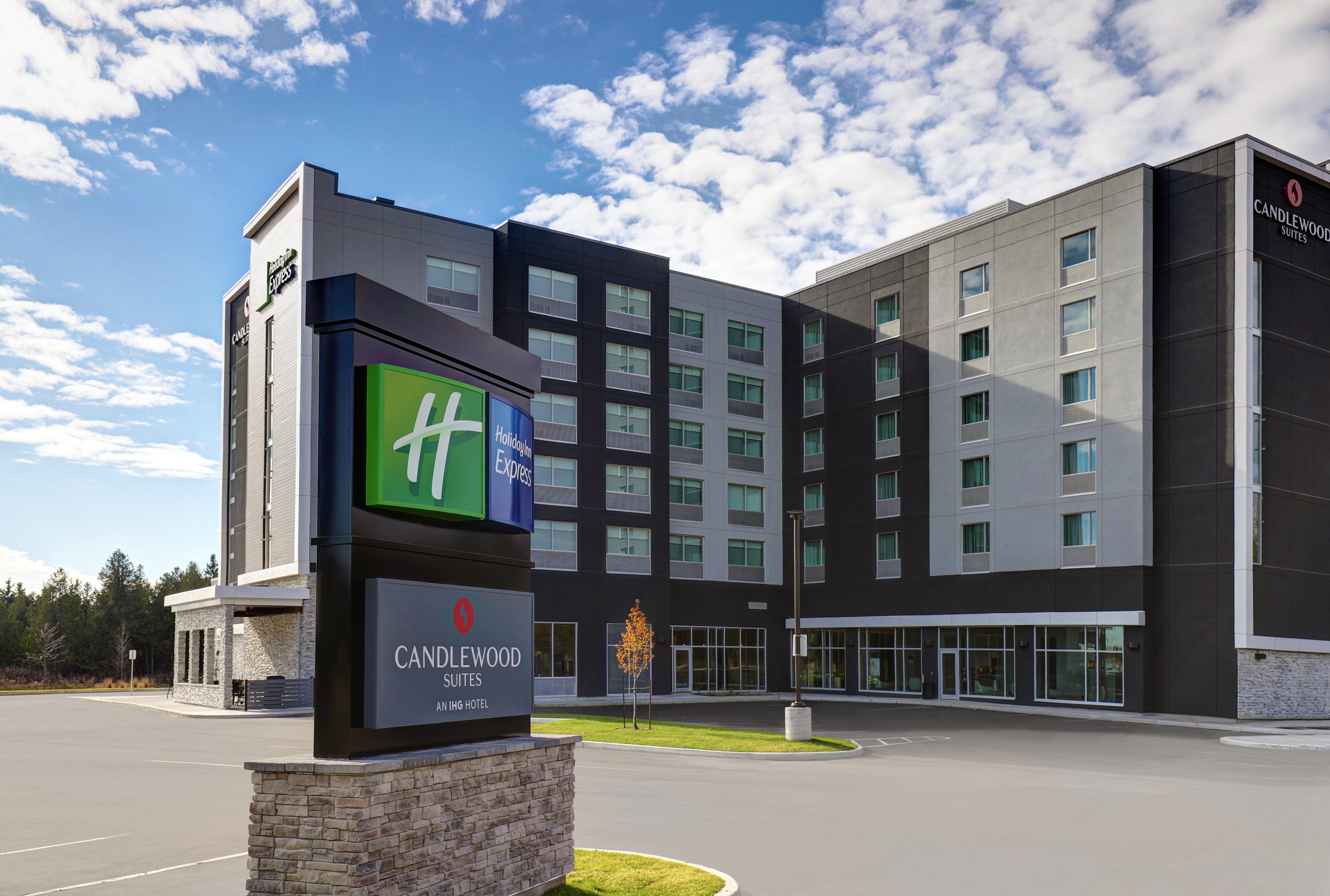 Holiday Inn Express - Kingston West By Ihg Exteriör bild